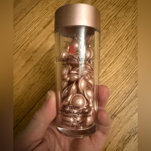 Elizabeth Arden Retinol Ceramide Capsules – 50/60Anti-Aging Serum